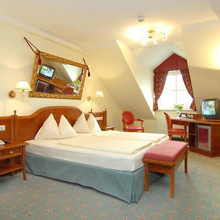 Altstadt Hotel Mosser วิลลาค ภายนอก รูปภาพ