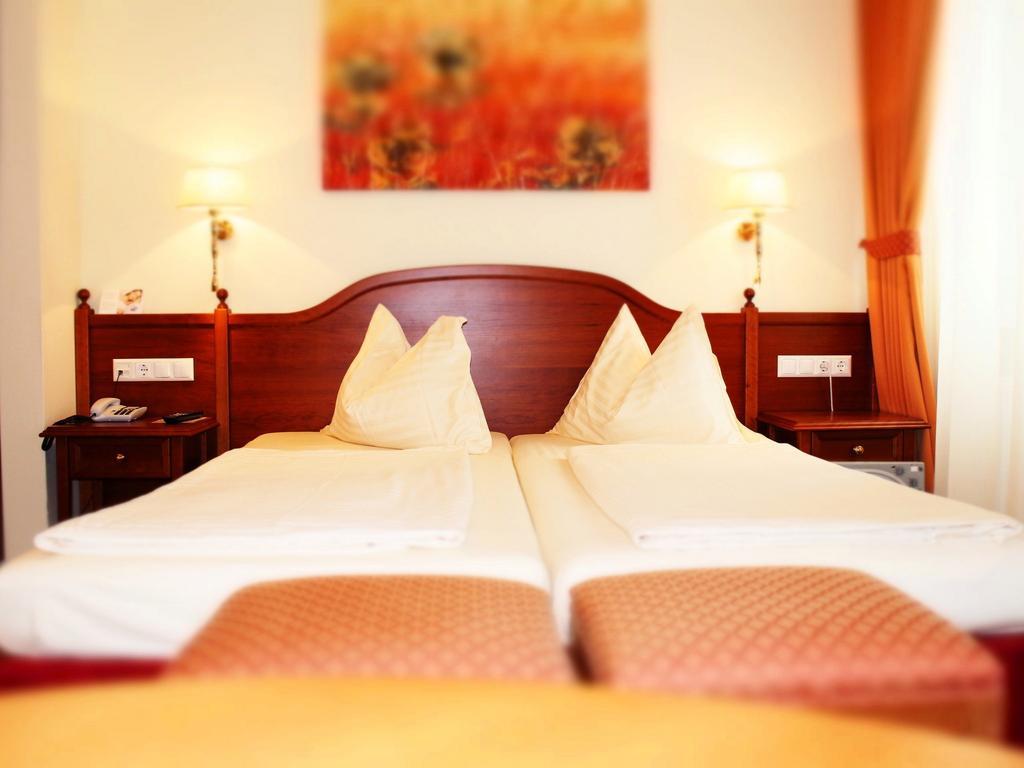 Altstadt Hotel Mosser วิลลาค ภายนอก รูปภาพ