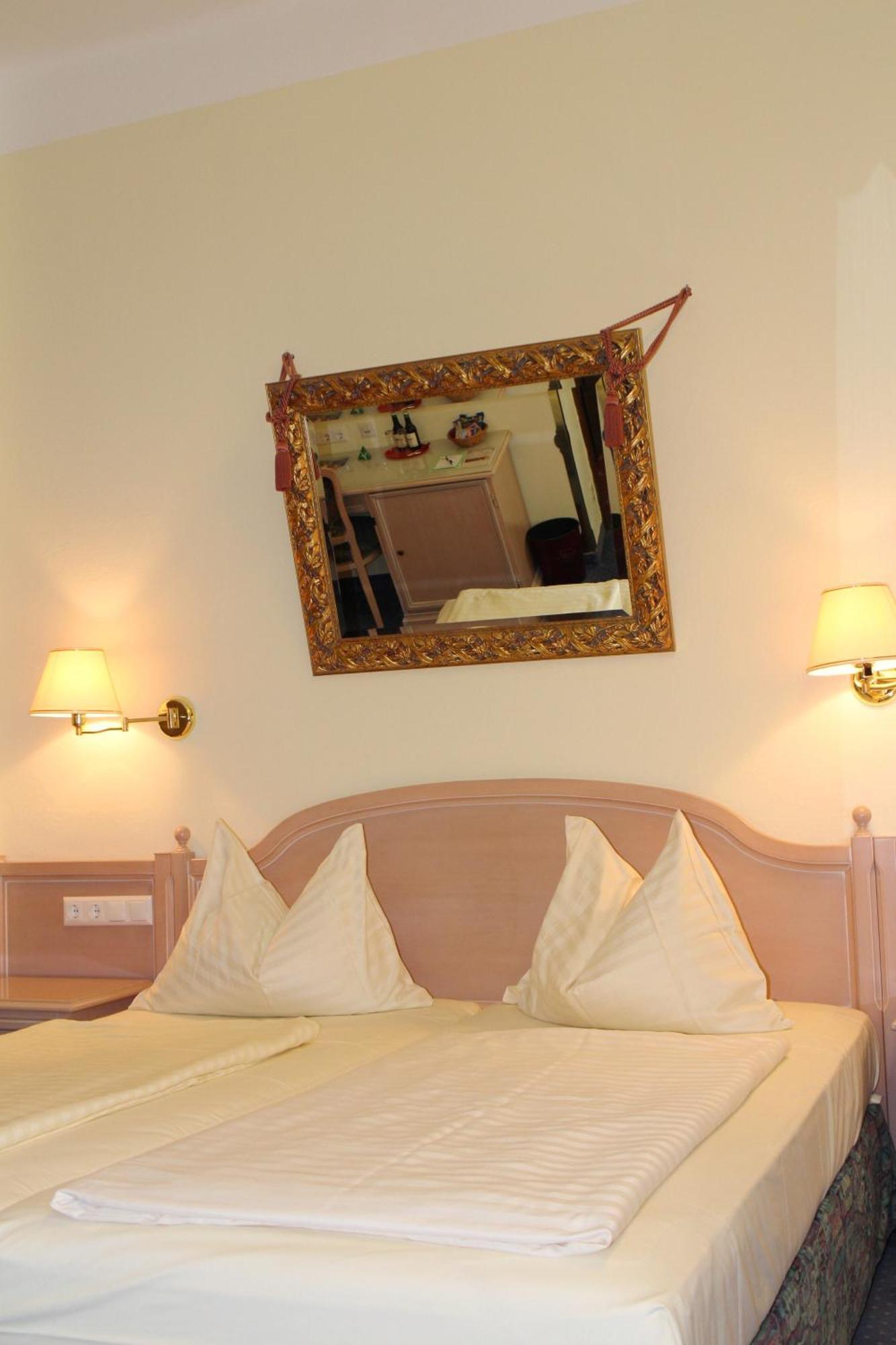 Altstadt Hotel Mosser วิลลาค ภายนอก รูปภาพ