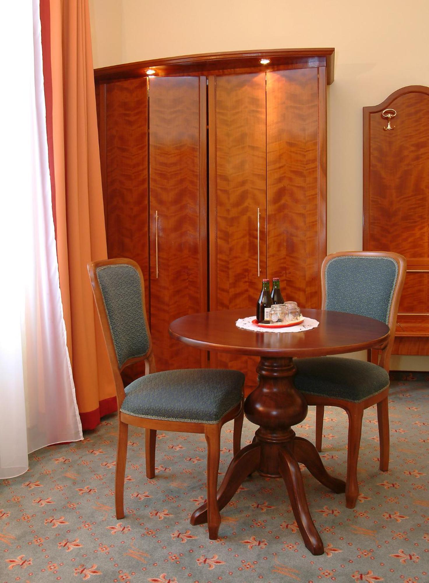 Altstadt Hotel Mosser วิลลาค ภายนอก รูปภาพ